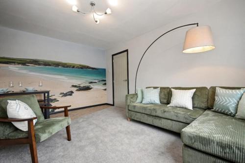 Stanley House | Philip Garth 3 Bed with parking