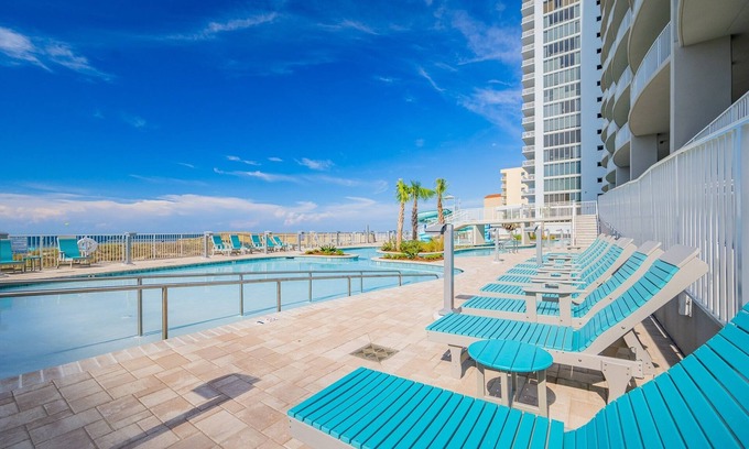 Gulf Shores Condo | Phoenix Gulf Shores Ii 705 4 Bedroom Condo