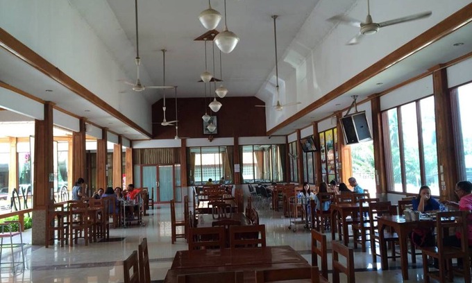 Tha Chang Hotel | Phuendernthang Resort