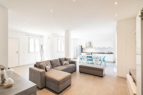 Cattolica Apartment | Piano House - with Parking near the beach