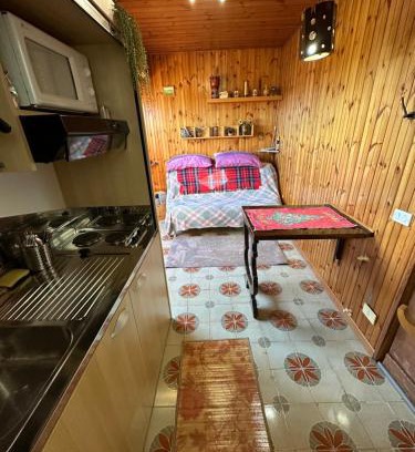 Fiuggi Apartment | Piccolo appartamento monolocale 14 MQ piscina dal 20 giugno al 15 settembre