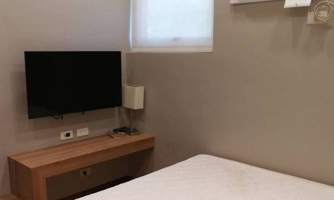 Barangay 16 Apartment | Pico de Loro Beach and Country Club New Penthouse