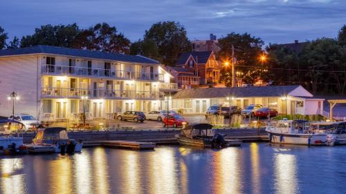 Prince Edward Hotel | Picton Harbour Inn