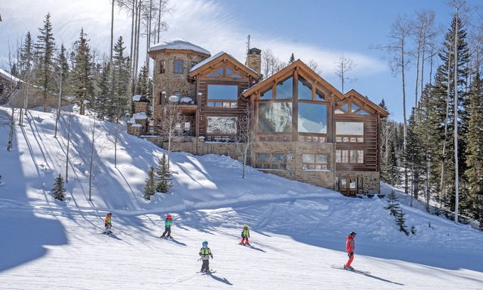 Mountain Village House | PICTURE PERFECT- Stunning Ski-In/Out Trailside Manor Perfect for Groups