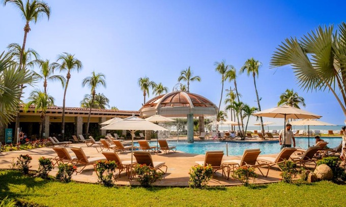 Granjas del Marques Hotel | Pierre Mundo Imperial Riviera Diamante Acapulco All Inclusive