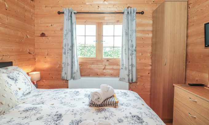Halberton Cottage | Pigsfoot Lodge