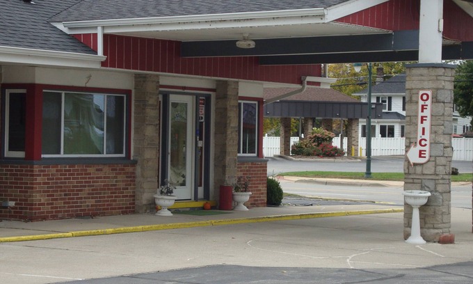 Pinconning Hotel | Pinconning Trail Inn Motel