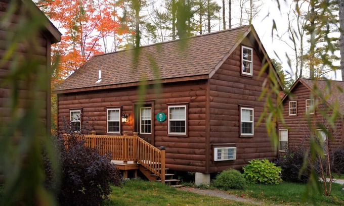 Bethlehem Cabin | Pine Cabin, 1BR Log Cabin