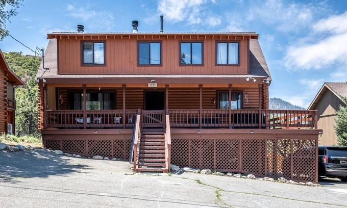Pine Mountain Club House | Pine Mountain Club Family House