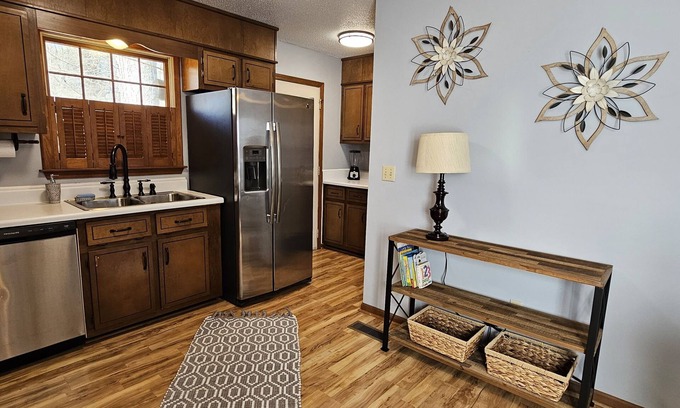Mentone Cottage | Pinecrest Cottage - cozy guesthouse, close to all things Mentone!