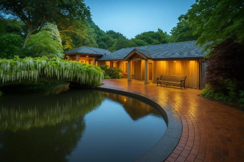 Carlyon House | Pinetum Garden Cottages