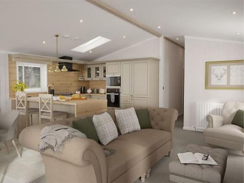 Wells-next-the-Sea Cabin | Pinewoods Saltmarsh Lodge sleeps 6 – no.2