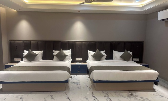 Dausa Hotel | Pinky Hotel