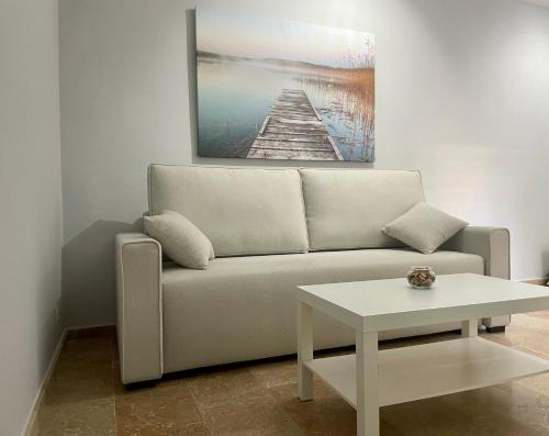 Huelva Apartment | PISO EN EL CENTRO DE HUELVA SILENCIOSO Y CON GRAN PATIO, Calle La Paz