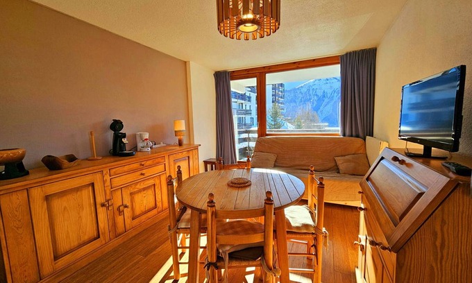 Plan Peisey Apartment | Plan Peisey: 2-room apartment, 5 ppl, ski-in/ski-out, pets allowed