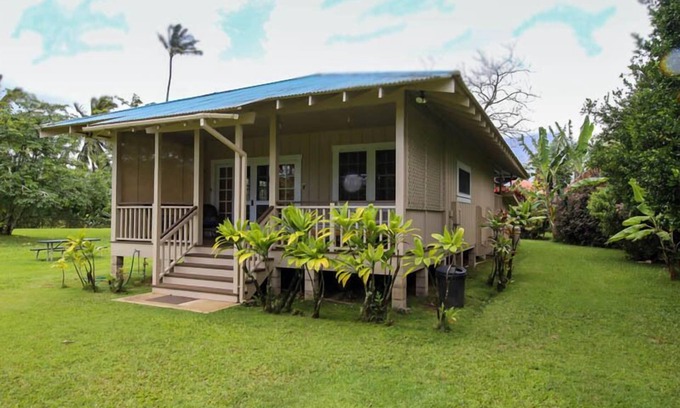 Hanalei House | Plantation Cottage - very private 1br/1ba cottage near the beach in Hanalei