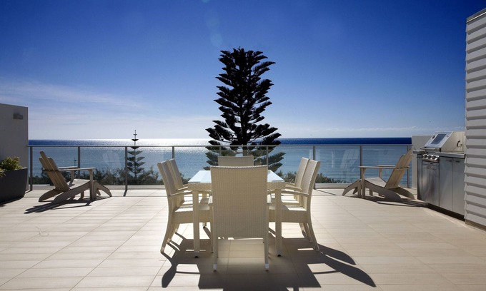 Rainbow Beach Hotel | Plantation Resort at Rainbow