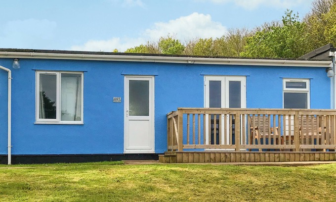 Brixham Ski Chalet | Platinum 3 Bedroom Chalet Sleeps 5