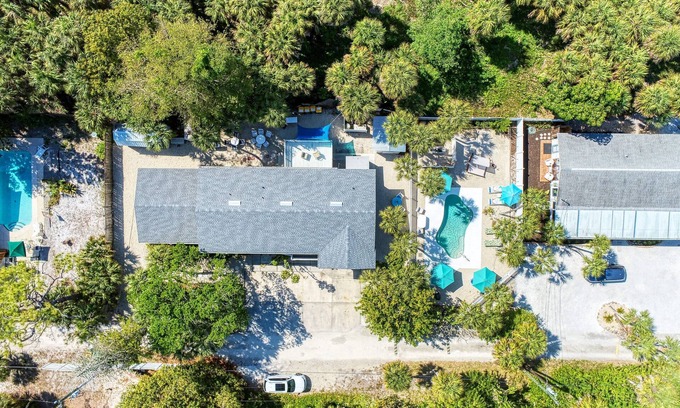 Englewood House | Play and have Fun at Gecko House on Manasota Key