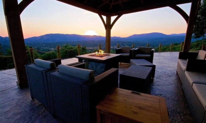 Oakhurst House | Playhouse near Yosemite, Views, Game Room, Hot Tub