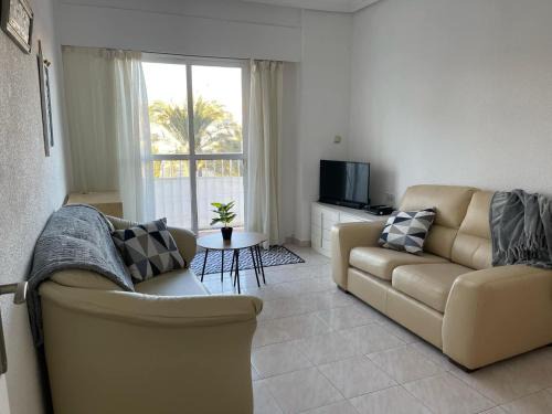 Aguilas Apartment | Plaza De Robles Vives