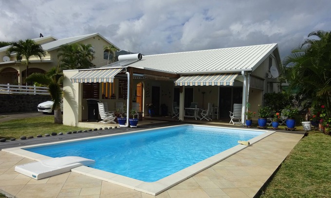La Possession Villa | Pleasant villa