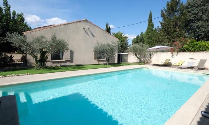 Maillane Villa | pleasant villa with swimming pool in maillane, between avignon and saint-rémy-de-provence - 6 people