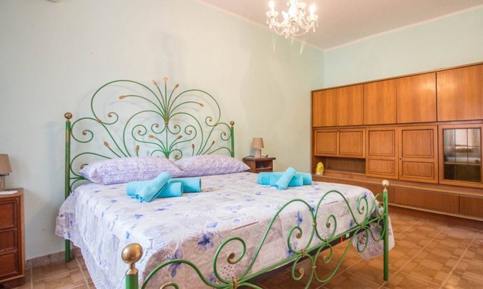 Ploaghe Apartment | Ploaghe - Cozy House with Patio!