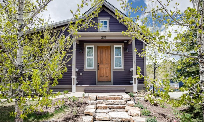 Historic District House | Plum Cottage: Gorgeous Historic Home