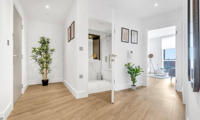 Bordesley Apartment | Pluxa 2 Bed Apartment
