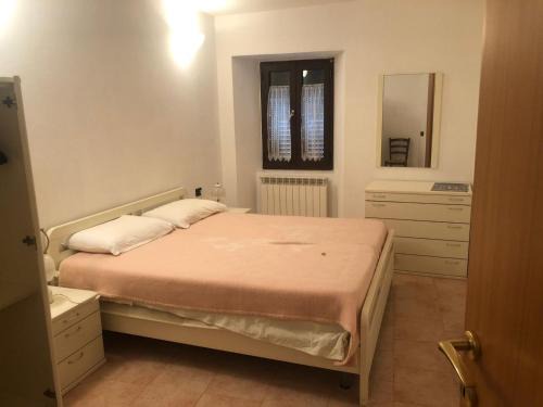 Fabriano Apartment | PM 62 Via Frazione di Serradica Guest House