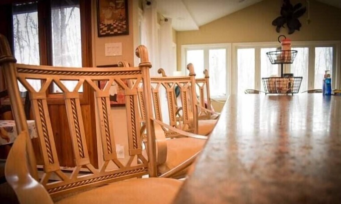 Gouldsboro House | Pocono Mountains PA, Exclusive Gold Star CertifiedResort Sleeps 9