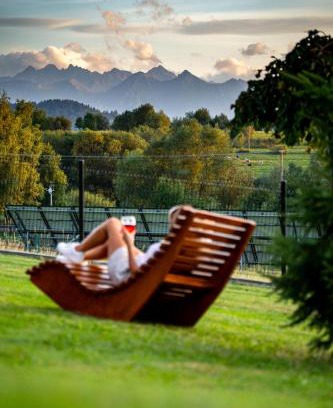 Mizerna Cabin | Pocztówka Z Mizernej, Drewniane domki z sielskim klimatem, Pieniny, Gorce, Jezioro Czorsztyńskie