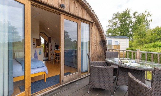 Llangammarch Wells House | Pod1 Heron Powys River Glamping Pods Builth Wells Wales