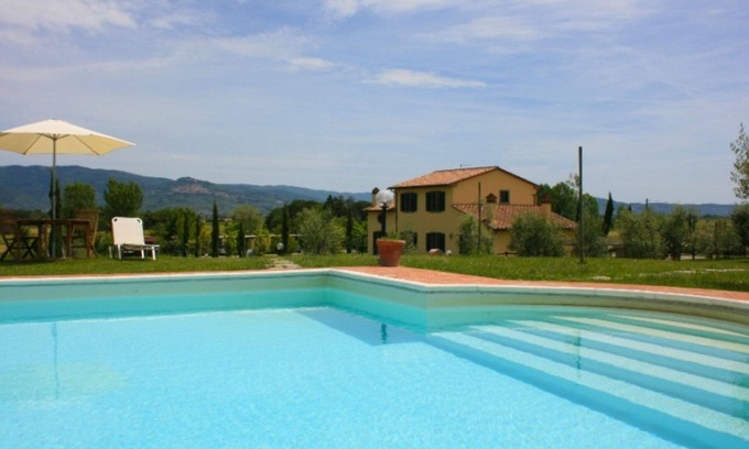 Cortona Villa | Podere Fraticciolo near Cortona. Villa with Pool