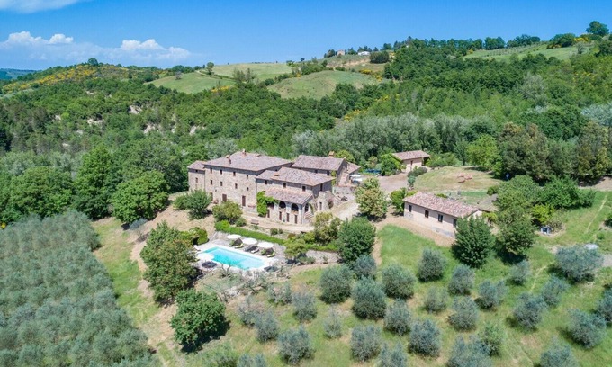 Doglio Villa | Podere Le Corone 20, Emma Villas