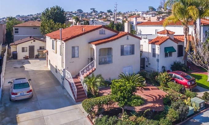 Sunset Cliffs House | point loma 2 bedroom apartment San Diego