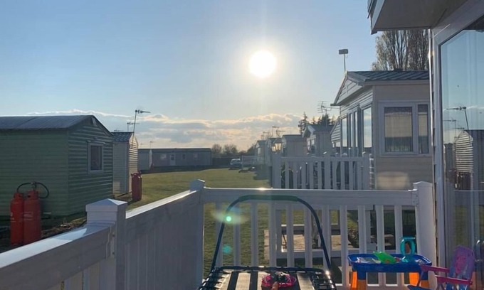 Colchester Villa | Poker Dot Getaway 1 Stay-play-getaway