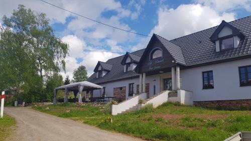 Kudowa Zdroj Bed & Breakfast | Pokoje Gościnne Art- Dworek