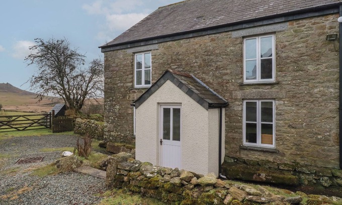 Camelford Cottage | POLDUE HOUSE, pet friendly, character holiday cottage in Camelford