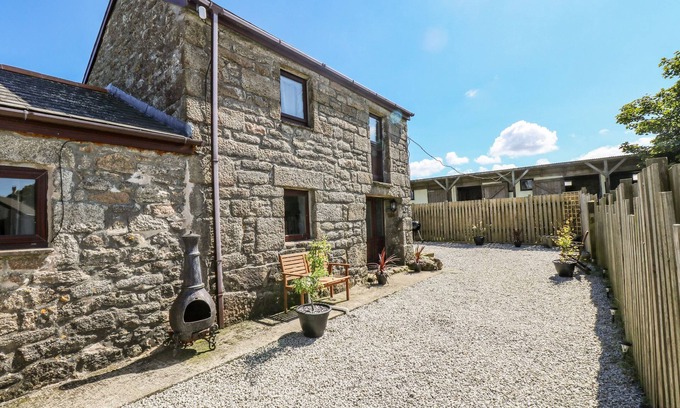 Redruth Cottage | POLGEAR VIEW, romantic, luxury holiday cottage in Redruth
