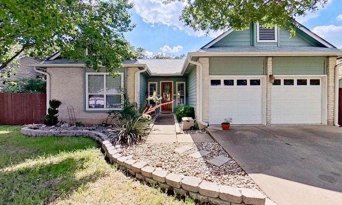 Cedar Park House | Pomegranate Leisure