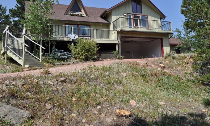 Allenspark Cabin | Ponderosa Pine Cabin with easy access to Lyons, Estes Park, RMNP, and Longs Peak