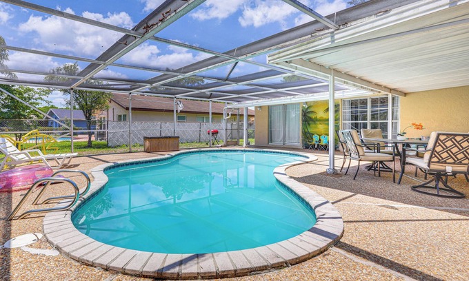 Echo Lake House | Pool at West Palm Beach Home, 2 Mi to CityPlace!