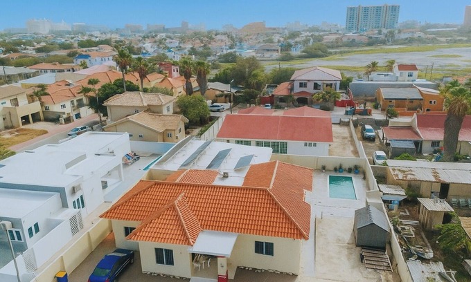 Kamay House | Pool Home Near Palm Beach Plaza – Sleeps 13