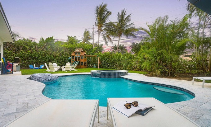 Boynton Beach House | Pool, Spa, Swingset 10 min to Atlantic Ave!