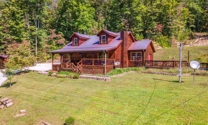 Means Apartment | Pool Table | WiFi | Starry Mountain Night | RRG!