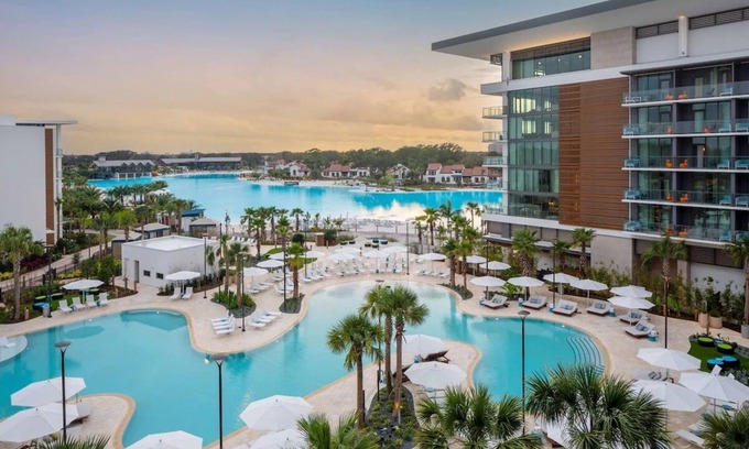 Florida Central Atlantic Coast House | Pool View King Room at Conrad Orlando! Near West Beach Park!