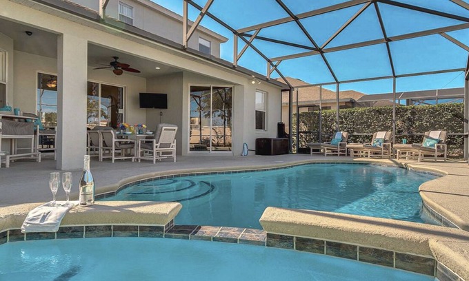Haines City Villa | POOLSIDE CINEMA Disney Pool Villa - Theatre/Arcade/Jurassic Park/Minions!