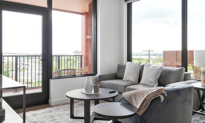 Southwest Apartment | PoplarHouse 2BD 11 - Two Bedroom Apartment, Sleeps 4